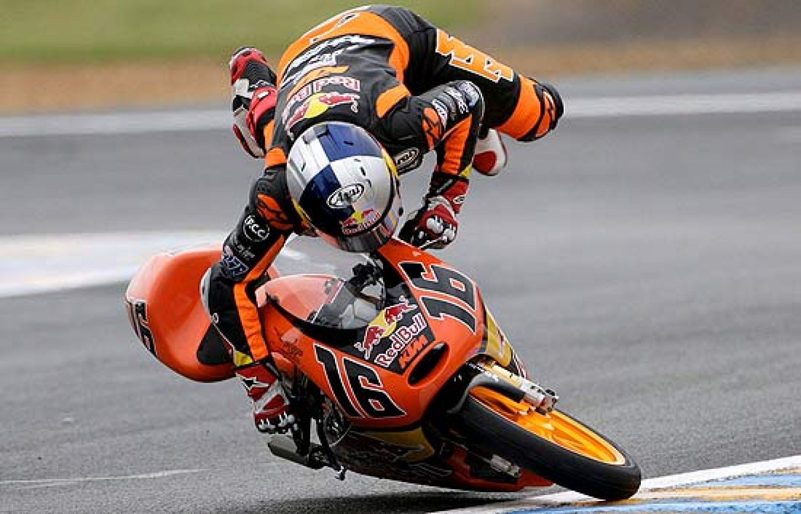 En el Gran Premio de Francia se pudo ver un amplio repertorio de caídas.