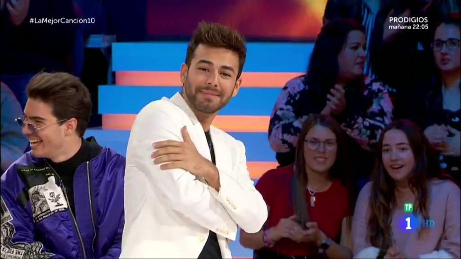 Agoney y Frank Diago versionan 'Vivir así es morir de amor' y 'Halo'