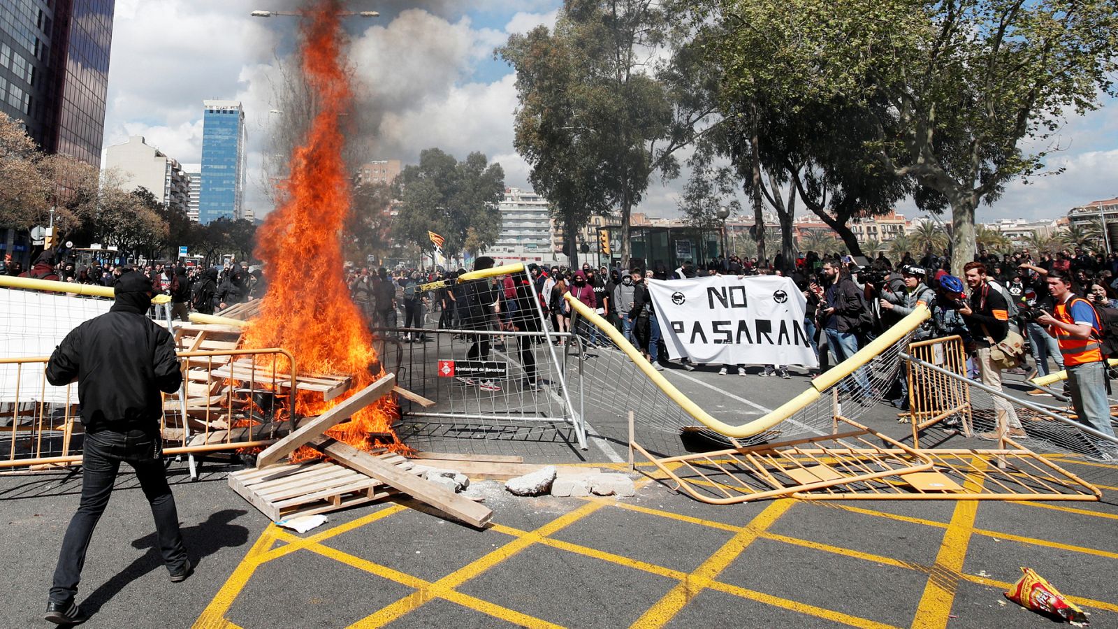 Cinco detenidos en la protesta de los independentistas contra el acto de Vox