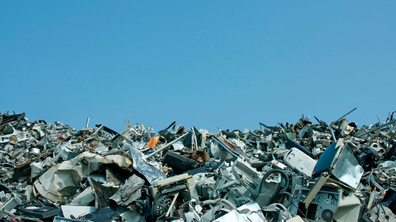 Cada español genera 20 kilos de chatarra electrónica y solo se recicla el 20%