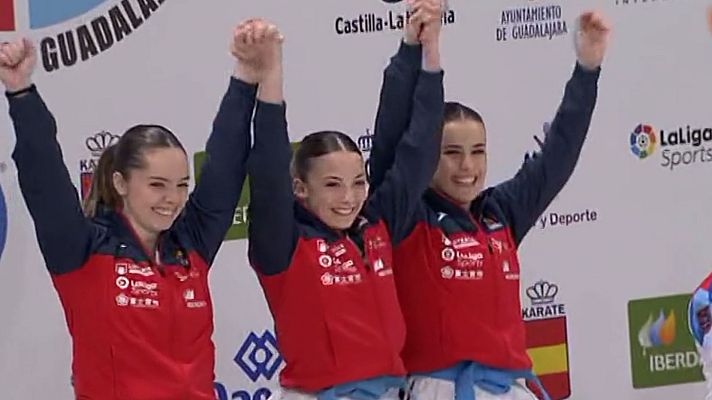 Kárate - Europeos de Kárate 2019 | Suena el himno español por el equipo femenino de kata