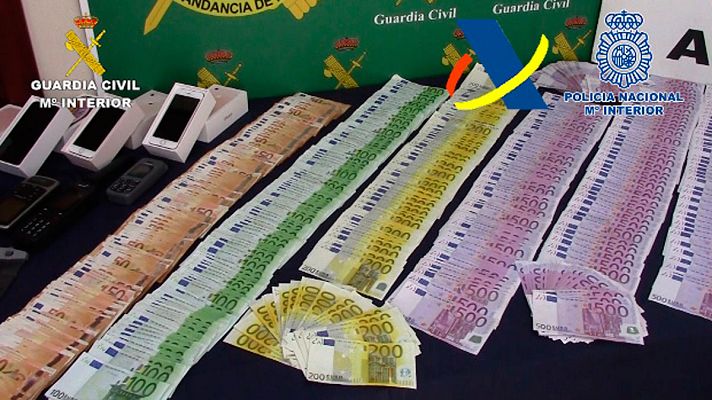 Telediario 1 - La Guardia Civil desarticula una organización dedicada al tráfico de hachís a gran escala