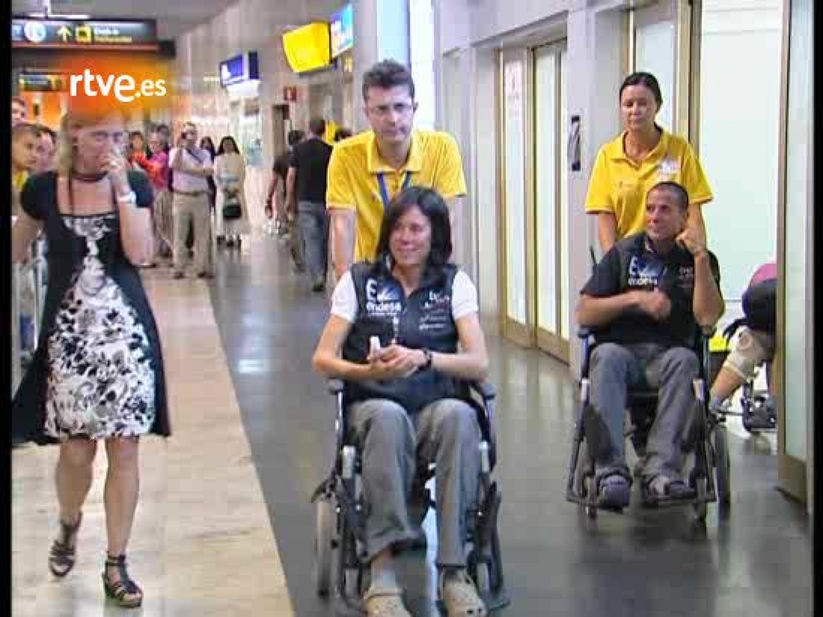 Al filo - Emocionado regreso de Pasaban - Al filo de lo imposible | Ver