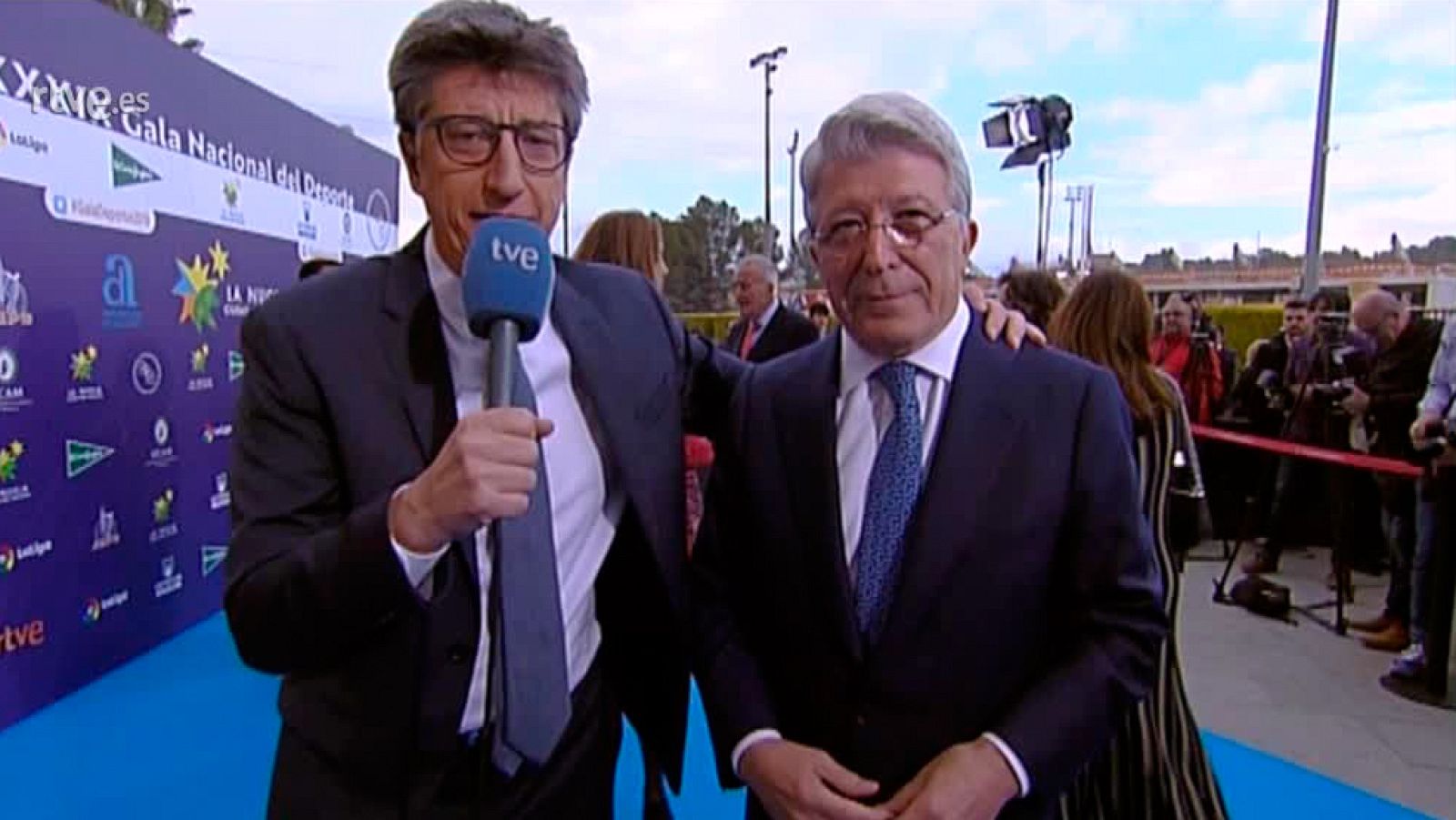 Cerezo, sobre Griezmann: "Se queda en el Atlético al mil por mil"