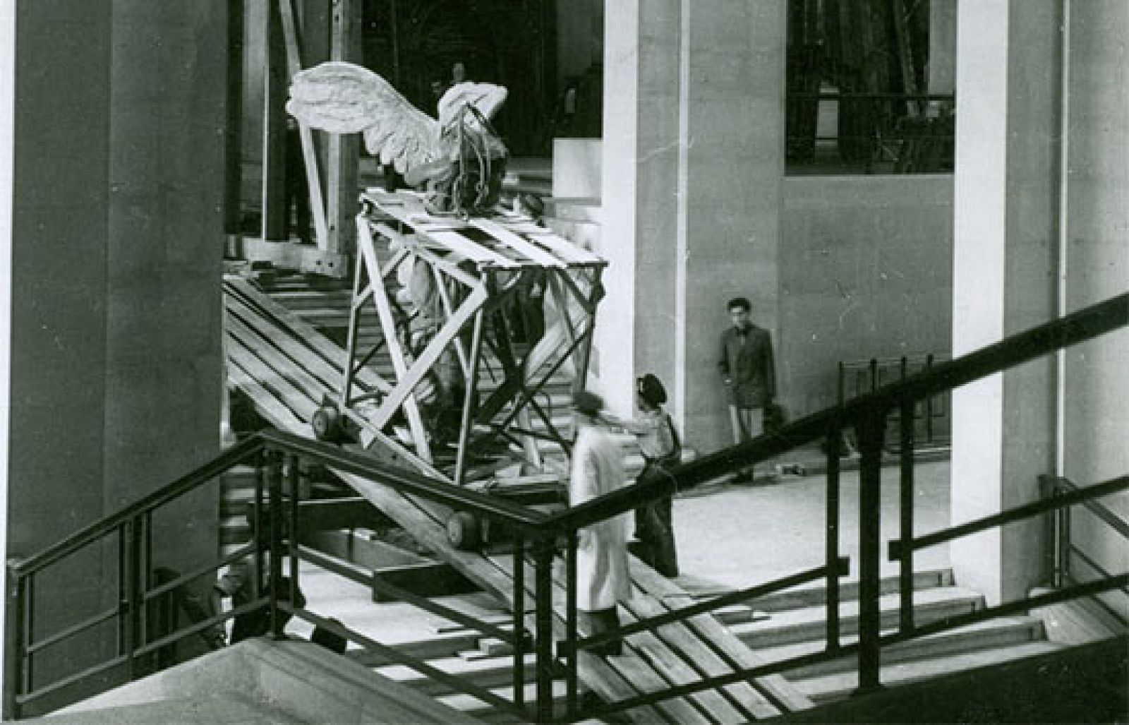 Evacuaron el Louvre para evitar el expolio nazi