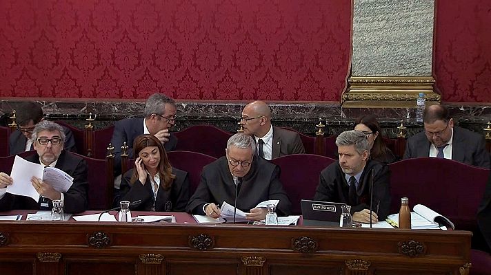 Telediario 1 - Juicio del 'procés': Un comisario dice que fueron espiados por los Mossos