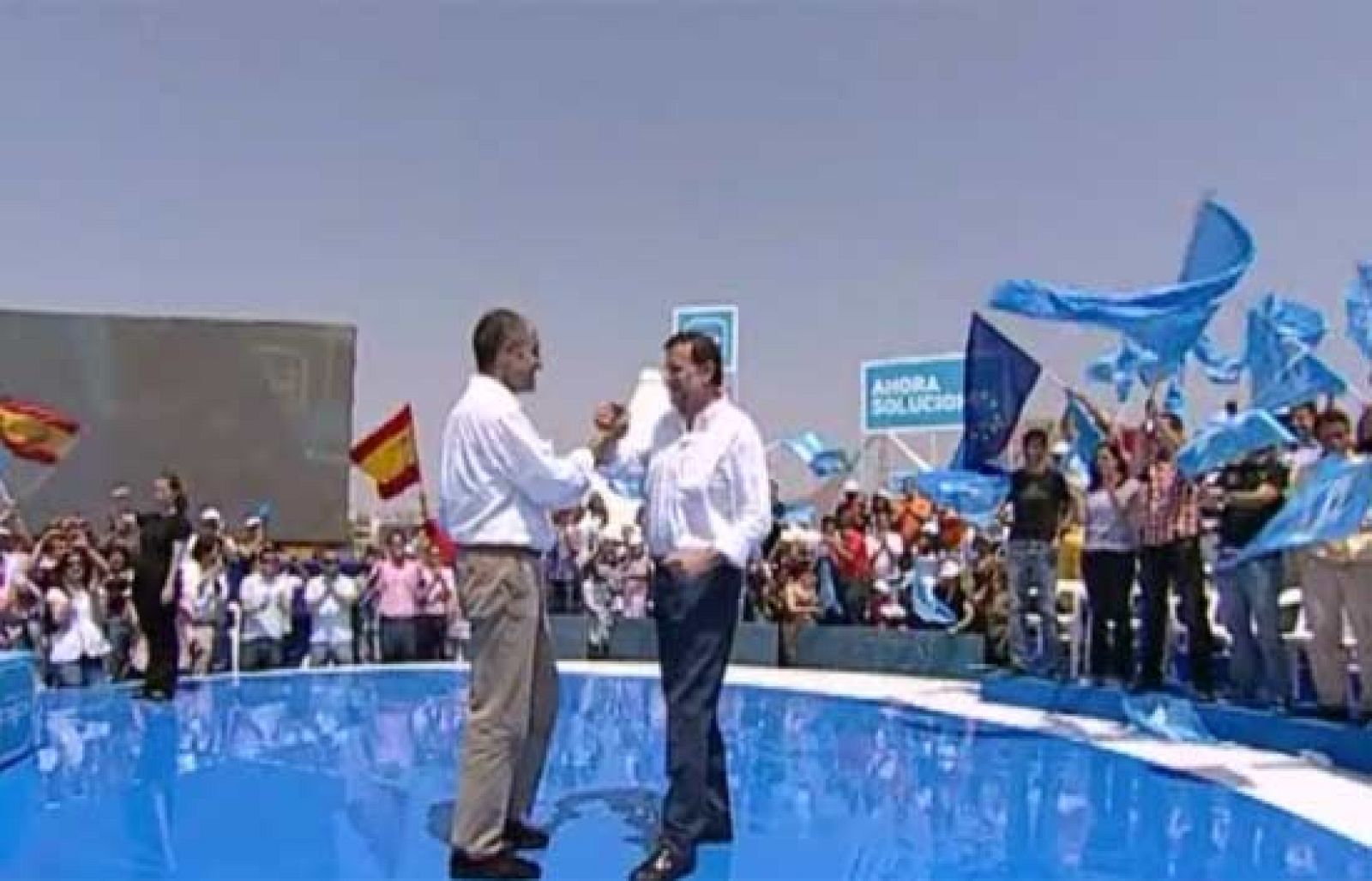 Rajoy arropa a Camps en un acto en Alicante | Ver