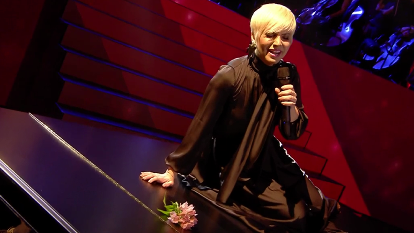 Pasión Vega visita prodigios para apoyar a nuestros pequeños talentos | Ver