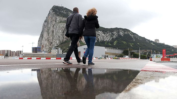 Telediario 1 - El Parlamento Europeo reconoce a Gibraltar como colonia