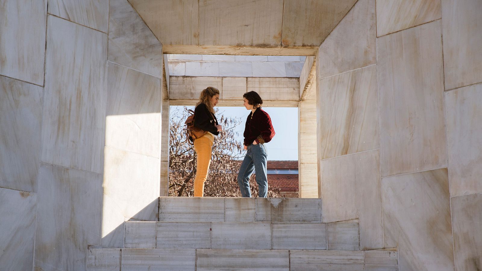 Cuéntame cómo pasó - T20 - Episodio 3: La vida es una caja de sorpresas - Ver ahora