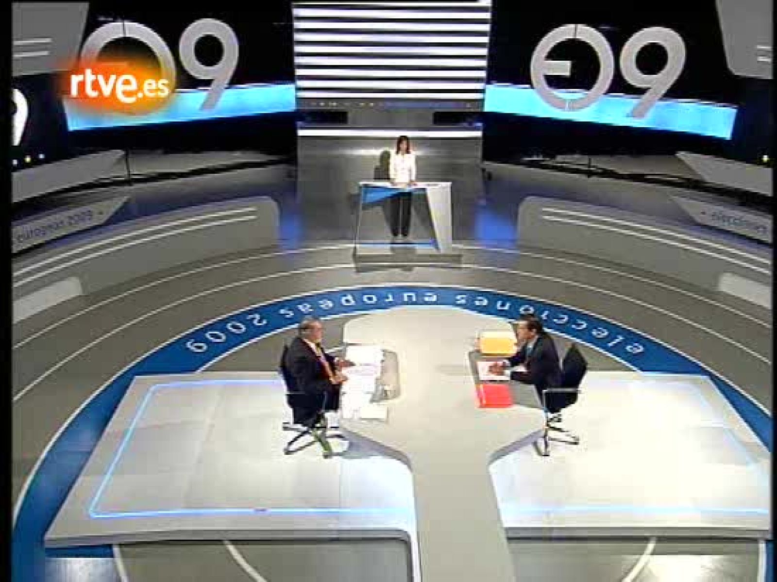 Mayor Oreja: "Nosotros no somos miembros ni del G-8 ni del G-20" | Ver