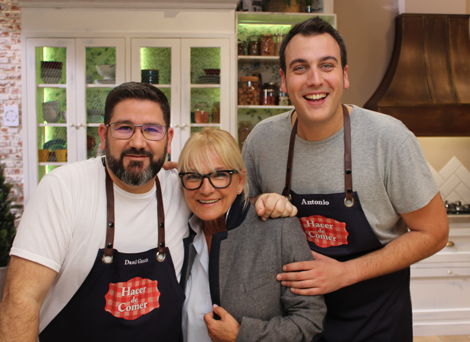 Maribel visita "Hacer de comer" para cocinar una crema de alcachofas | Ver