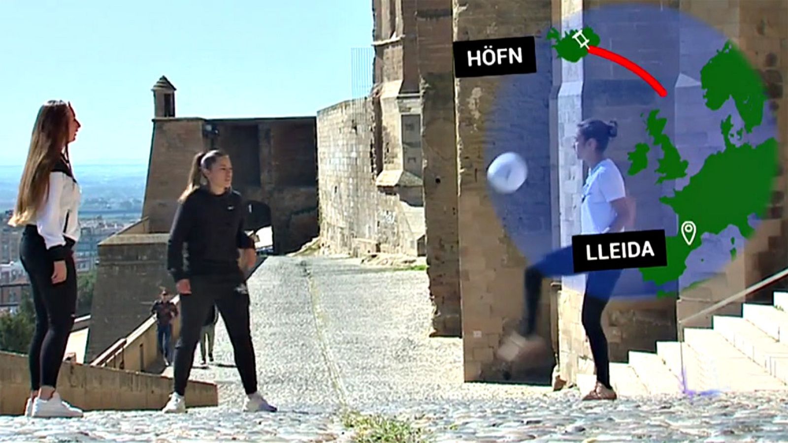 La de Marta, Elian y Alexandra bien podría ser una de esas historias de Españoles en el Mundo. O mejor dicho, Futbolistas en el Mundo. Su destino está en Höfn, Islandia, en el Ungmennafélagid Sindri, un equipo de Segunda que las ha fichado, a las tre