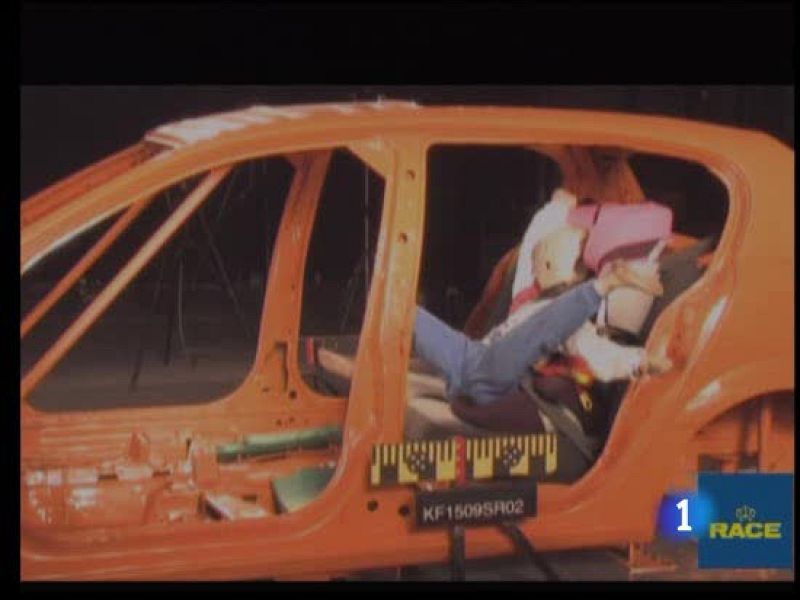 Un estudio del RACE sobre las sillas infantiles para los automóviles suspende a una de cada tres | Ver