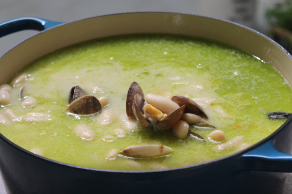 Hacer de comer - Fabes con almejas