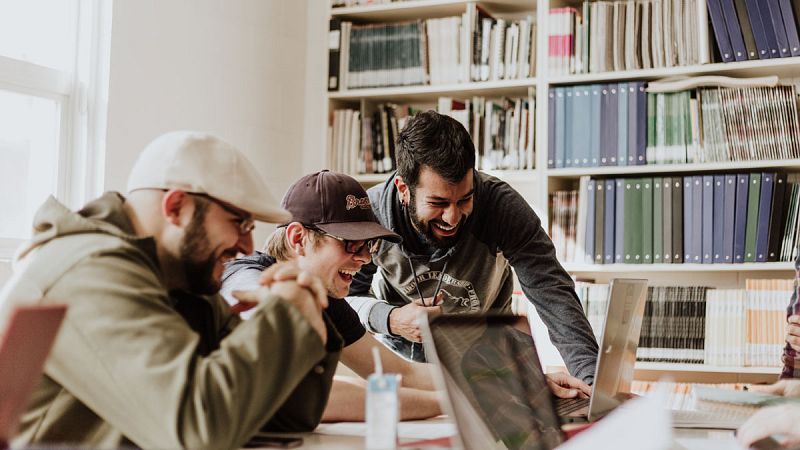 Más de la mitad de los jóvenes entre 24 y 30 años no pueden independizarse