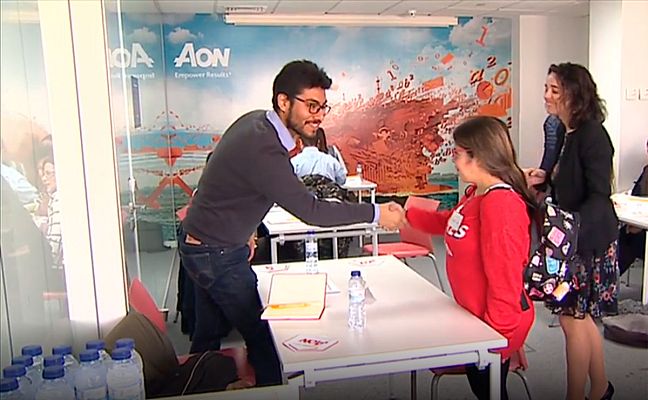 Telediario 1 - Citas rápidas para ayudar a las personas con discapacidad a encontrar empleo