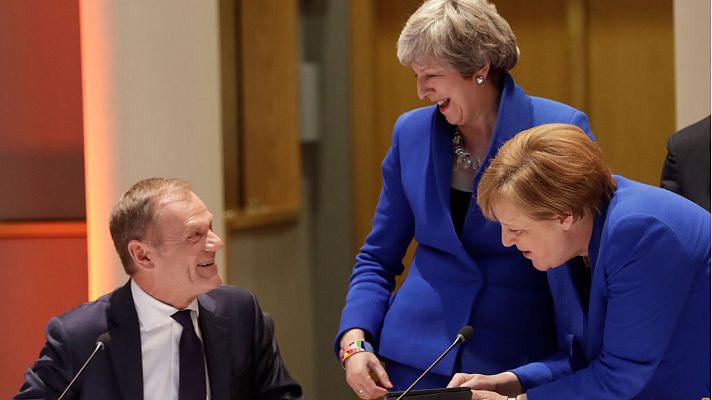 Telediario 1 - Los Veintisiete acuerdan con May una prórroga flexible del 'Brexit' hasta el 31 de octubre