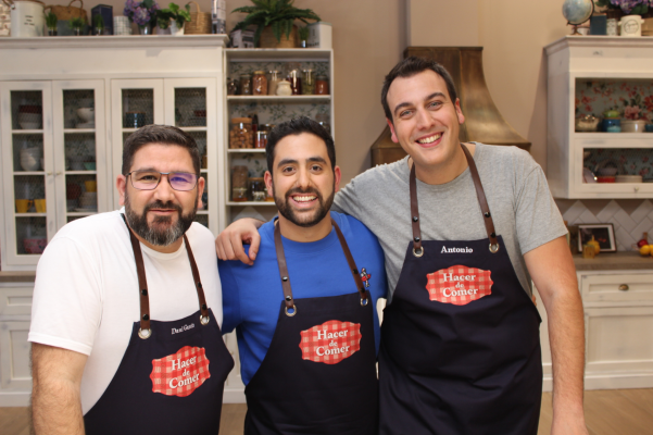Hacer de comer - Revuelto de bacalao y flan de leche condensada