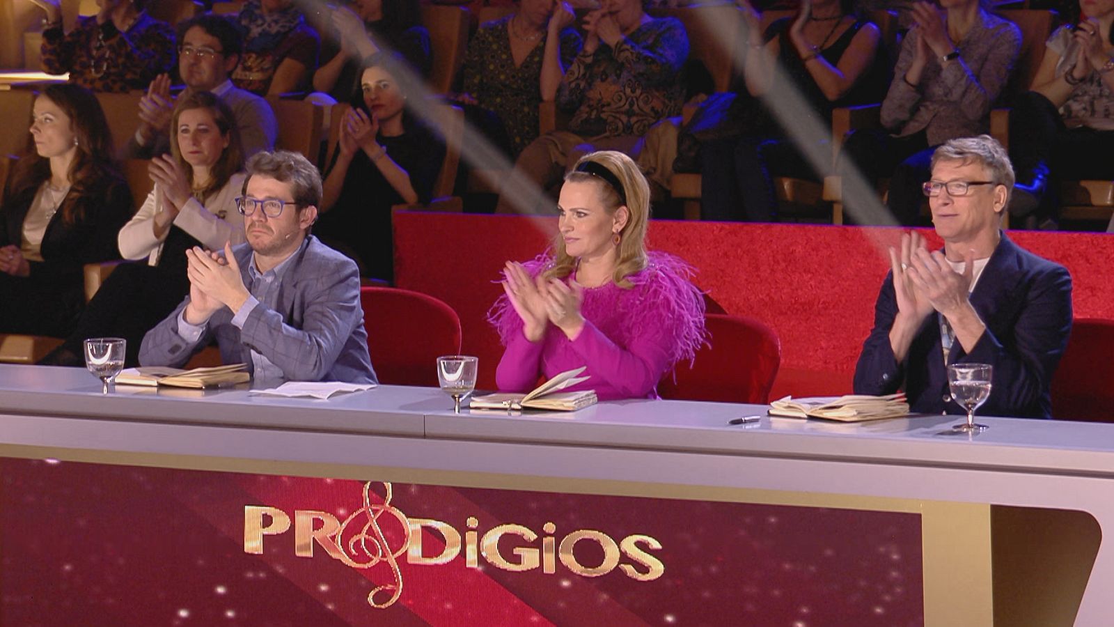 Lucía y Raúl pasan a la final en la categoría de canto | Ver