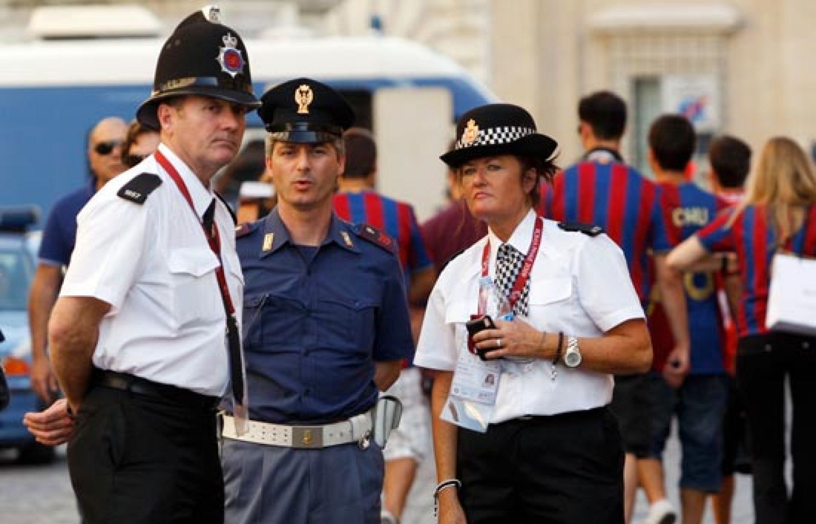 Los aficonados del Manchester y Barcelona ya se encuentran en Roma a la espera de la gran final. Cada seguidor espera la victoria de su equipo.