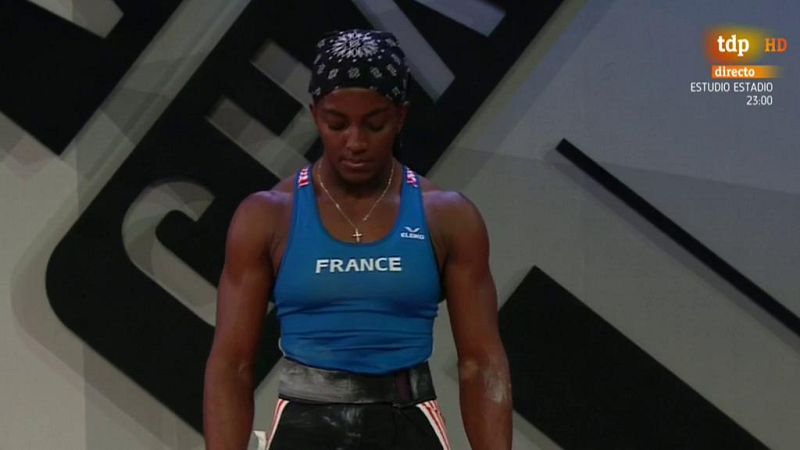 Escalofriante lesión de la halterófila francesa Ketchanke en el Europeo de Batumi 2019