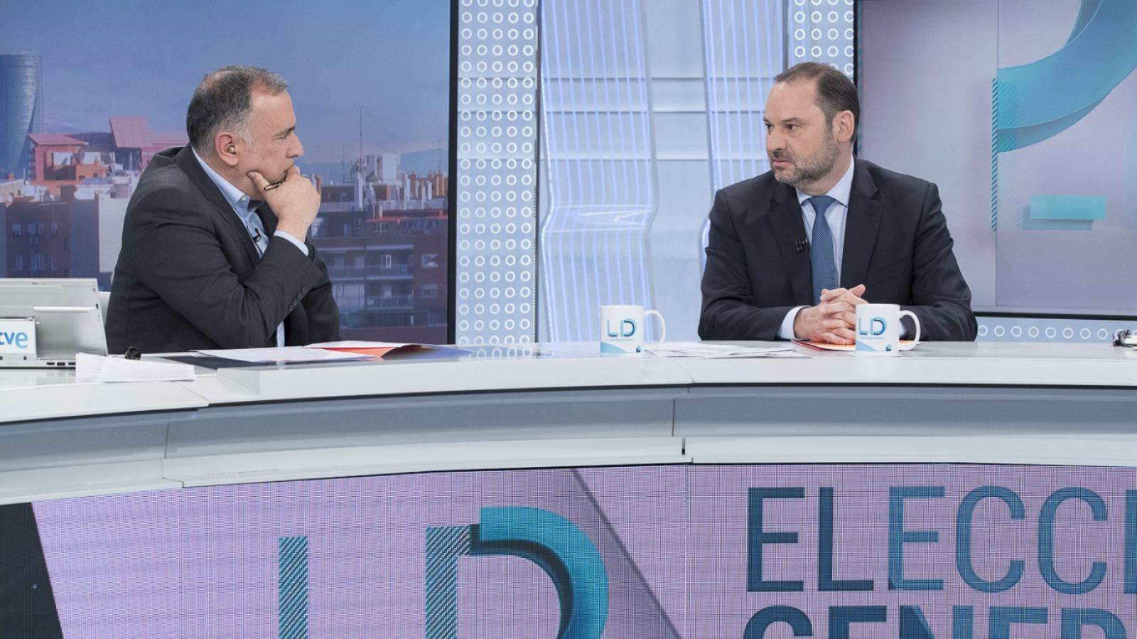 Los desayunos de TVE - Teodoro García Egea, secretario general del PP; y José Luis Ábalos, secretario de Organización del PSOE - ver ahora