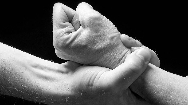 Detenido un hombre como sospechoso de matar a su pareja a golpes en Gran Canaria