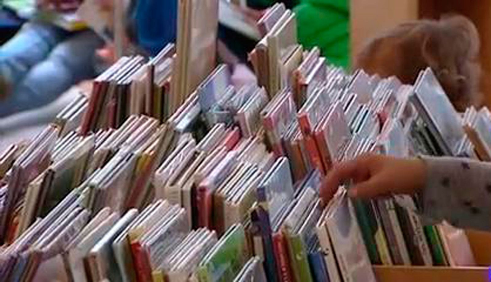 Escuelas públicas catalanas retiran de sus bibliotecas cuentos clásicos por sexistas