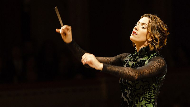 La mexicana Alondra de la Parra dirige en Madrid a la Orquesta Nacional de España