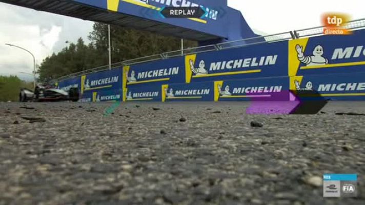 Conexión tdp - Espectáculo en la Fórmula E con los coches despegando del suelo