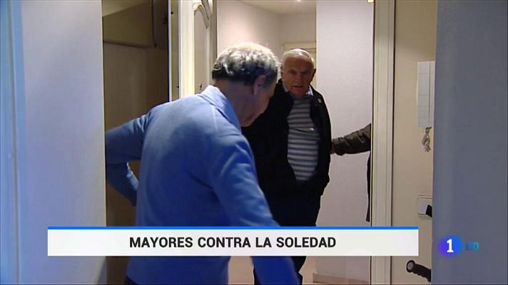 Telediario 1 - Personas mayores cuidando de otros mayores