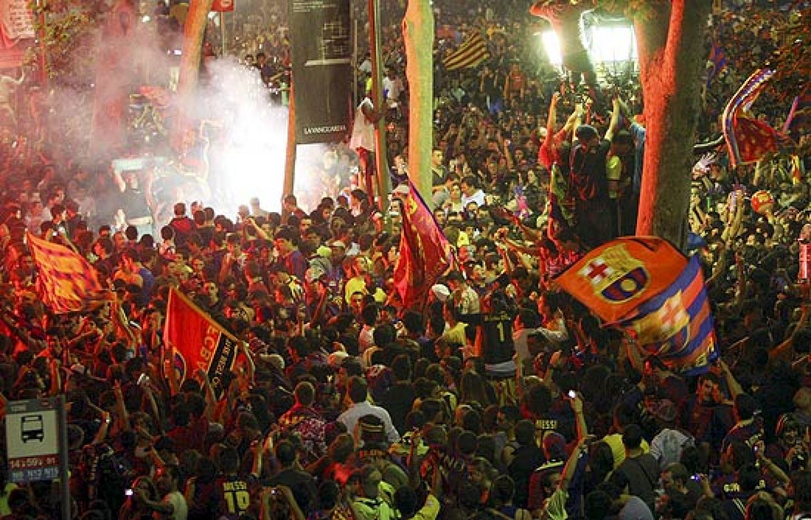 Incidentes en la celebración culé - Champions League | Ver