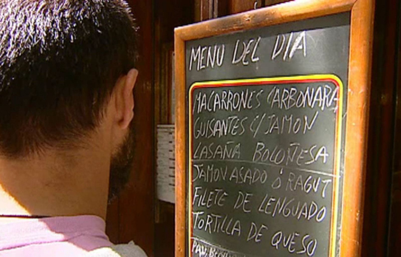Un tercio de nuestro presupuesto en alimentación se nos va en restaurantes, bares o máquinas de bocadillos - Ciencia y tecnología en Rtve.es | Ver