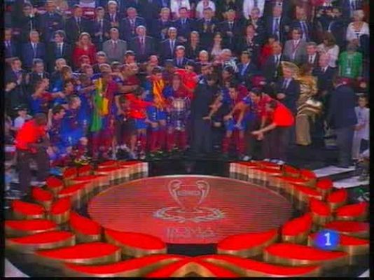 L'Informatiu - Tricampions