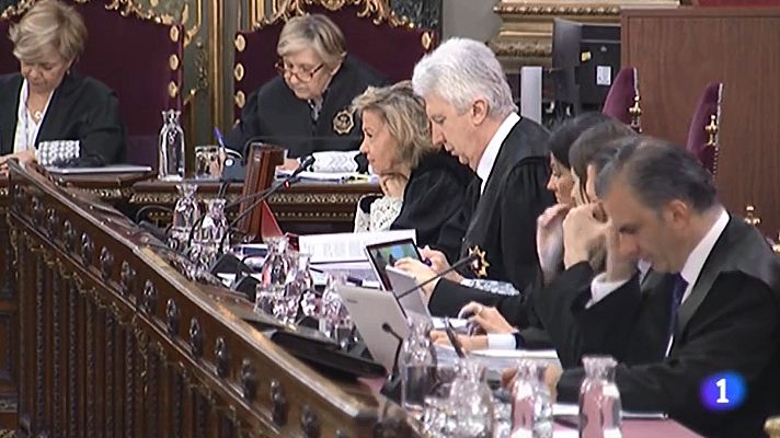  - Un Guàrdia Civil declara que els Mossos van deixar que els ciutadans s'enduguessin urnes