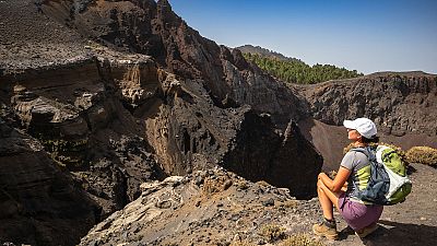 Playas f�siles en Extremadura o el arte de las rocas en Burgos. Son algunas de las m�s de cincuenta rutas que organiza la Sociedad Geol�gica de Espa�a, en compa��a de cient�ficos para conocer el origen y la configuraci�n del suelo que pisamos... Hemo