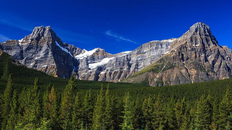 Dan por muertos a tres montañeros en Canadá | Ver