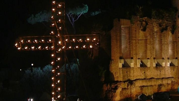 Semana Santa en RTVE - Via Crucis desde el Coliseo de Roma