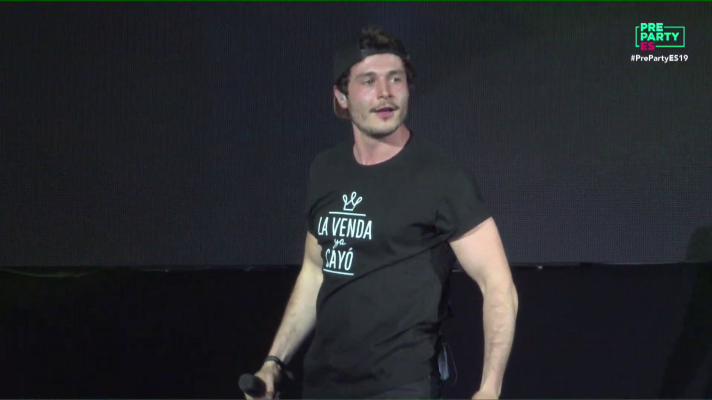 Eurovisión - Miki canta "La venda" en la Preparty