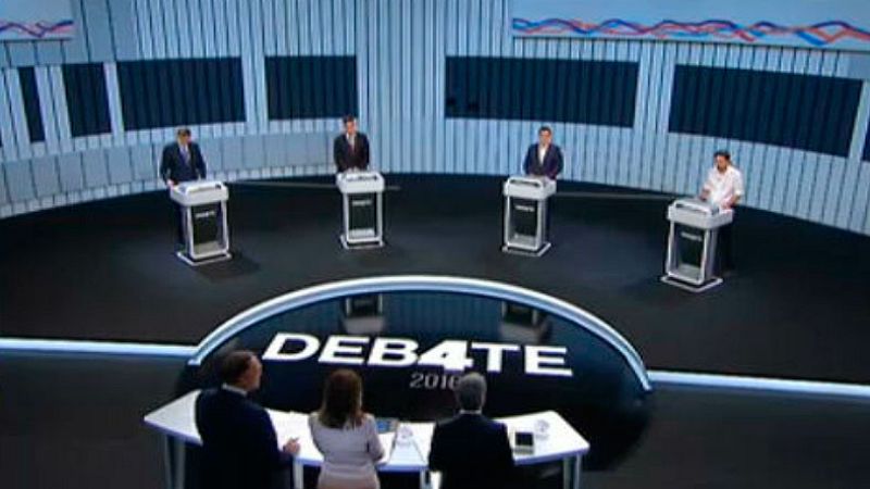 Los debates televisivos no cambian el voto, pero sí captan indecisos, según los expertos
