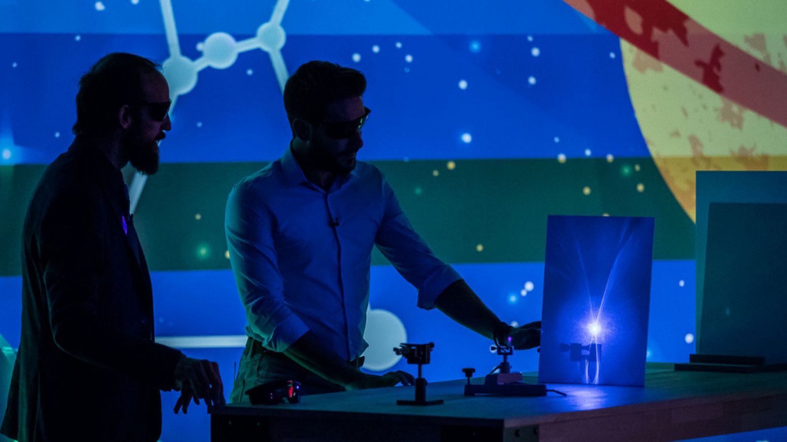 Órbita Laika - Programa 6: A,D,N y otras letras importantes - ver ahora