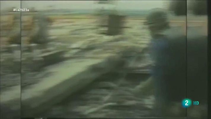 La 2 Noticias - La Biblioteca en llamas