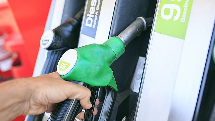 Telediario 1 - ¿Cómo nos afecta la subida del precio del petróleo?