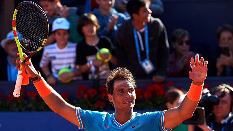 Nadal sufre pero remonta a Mayer en su debut en el Godó - Tenis | Ver