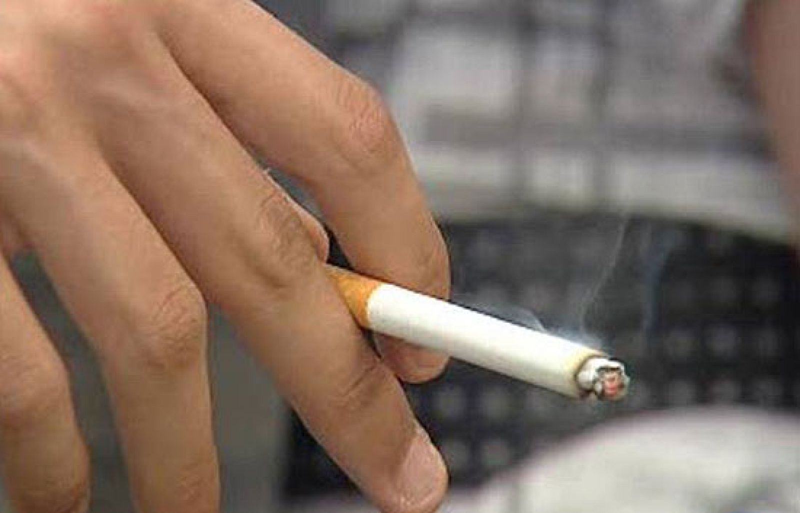 Los fumadores, cada vez más jóvenes - Ciencia y tecnología en Rtve.es | Ver