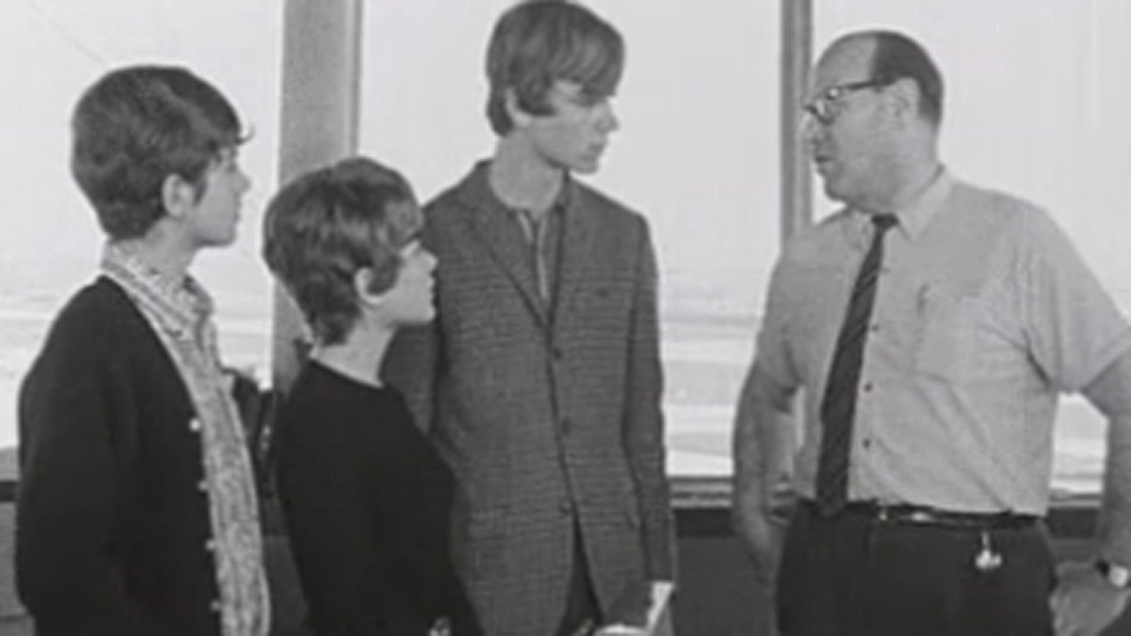 Amigos del espacio - Dirección General de Navegación y del Transporte Aéreo - Amigos del espacio | Ver