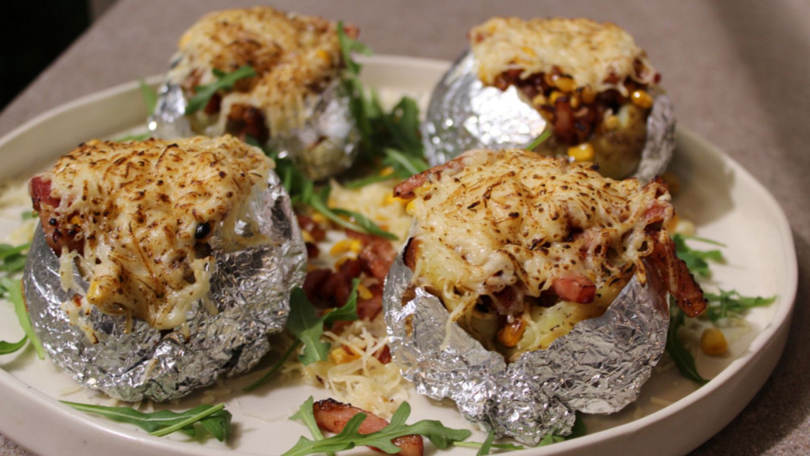 Hacer de comer - Patatas rellenas y patatas fritas perfectas - ver ahora