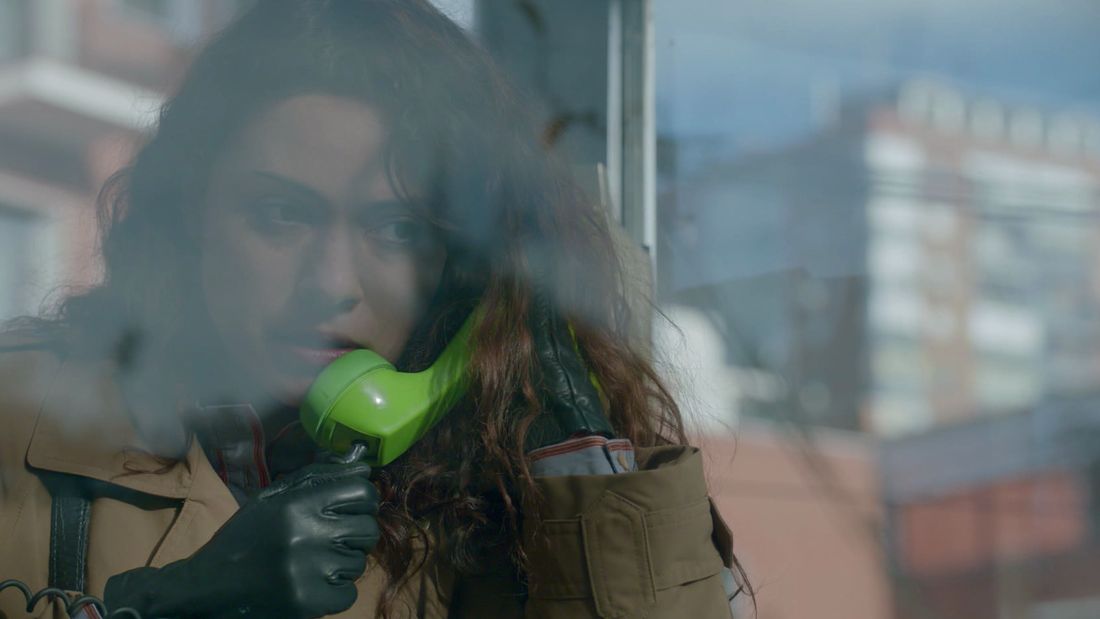 Cuéntame cómo pasó - Paquita llama por teléfono a Olga para pedirle dinero