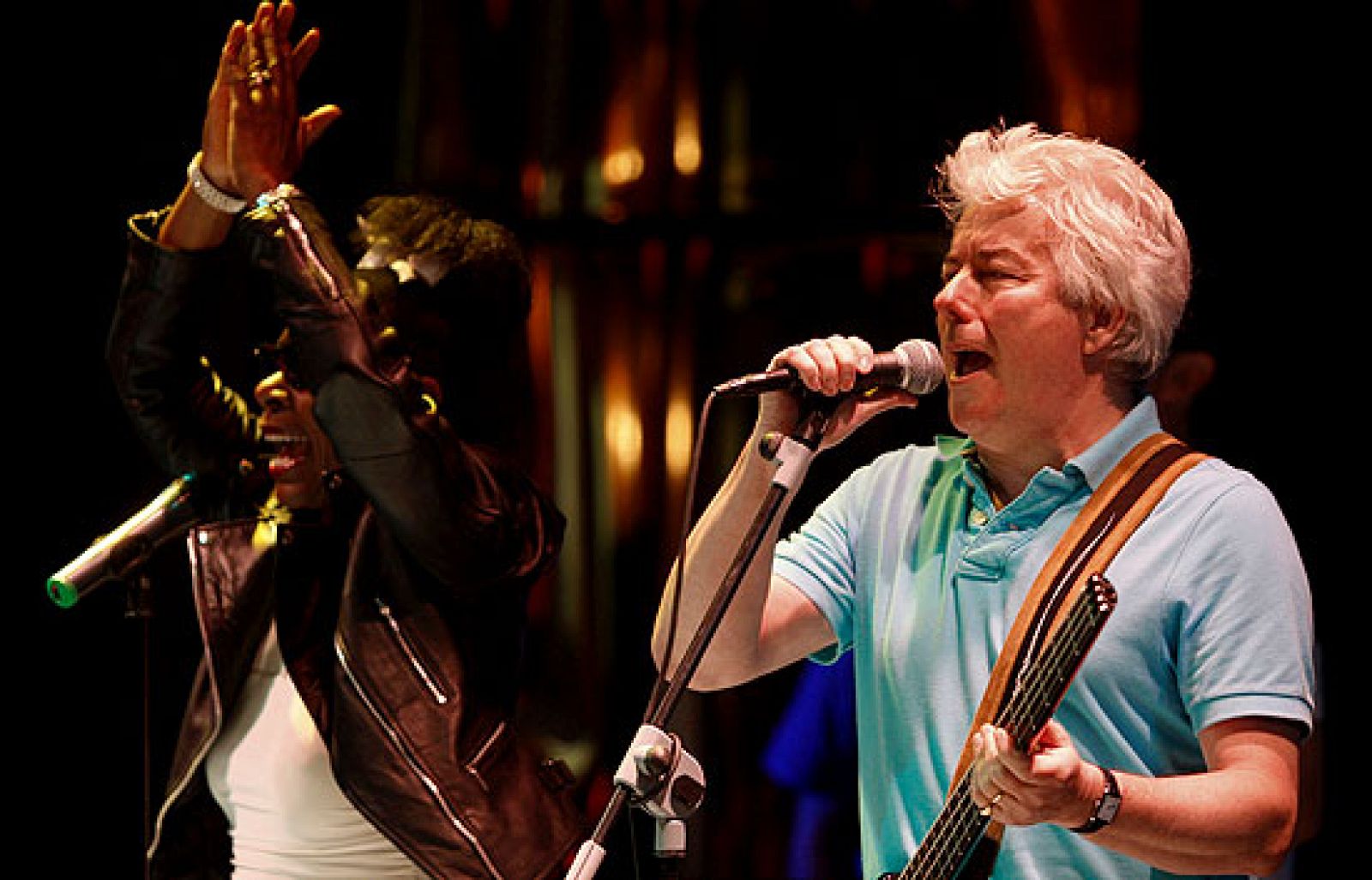 Ken Follet, rock en la Feria del Libro | Ver